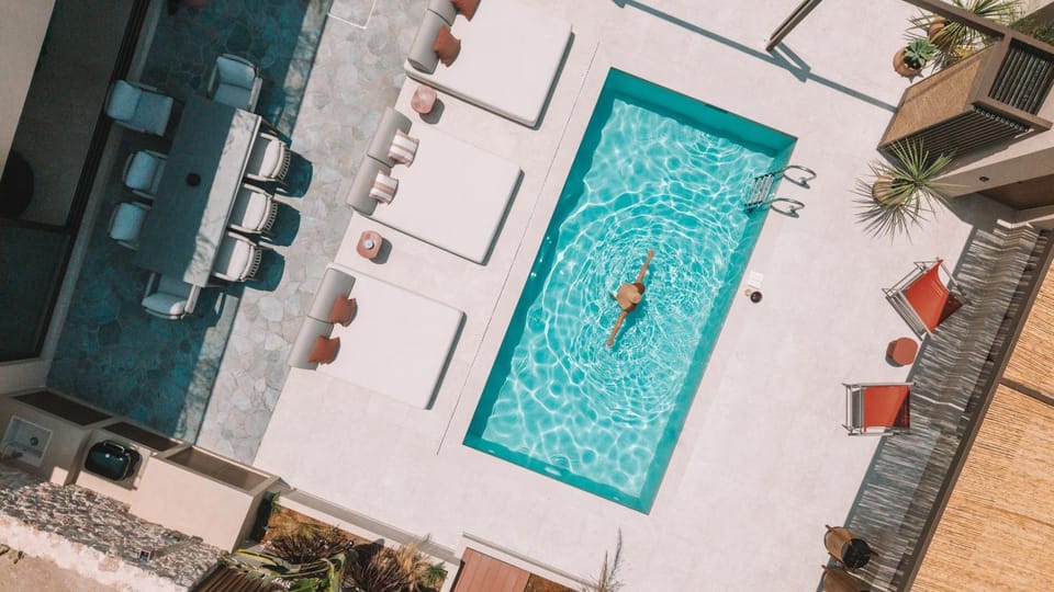 Property building, Bird's eye view, View (from property/room), Dining area, Swimming pool