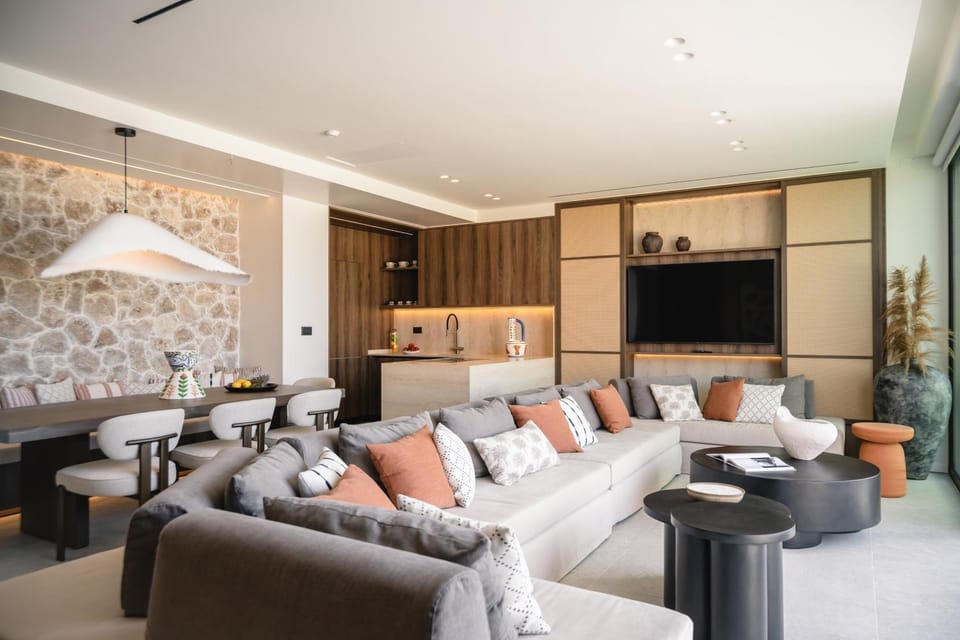 Communal lounge/ TV room, TV and multimedia, Seating area, Evening entertainment