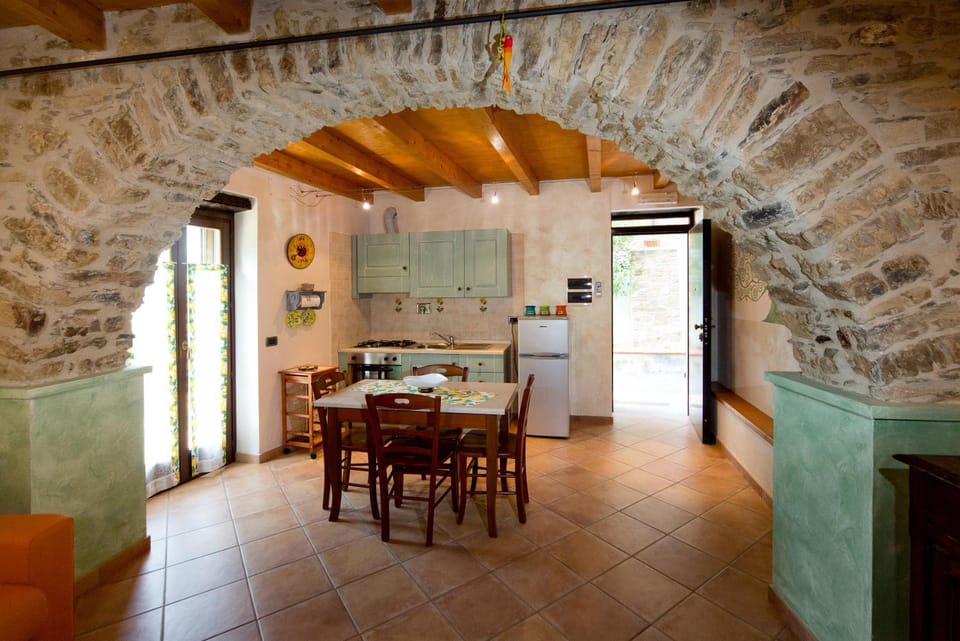 Il Nido Delle Rondini Farm Stay in Liguria