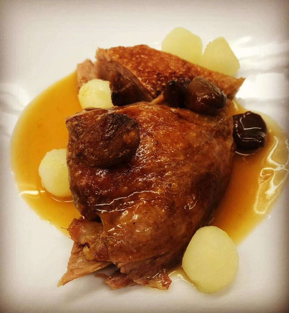 Restaurant/places to eat, Food and drinks