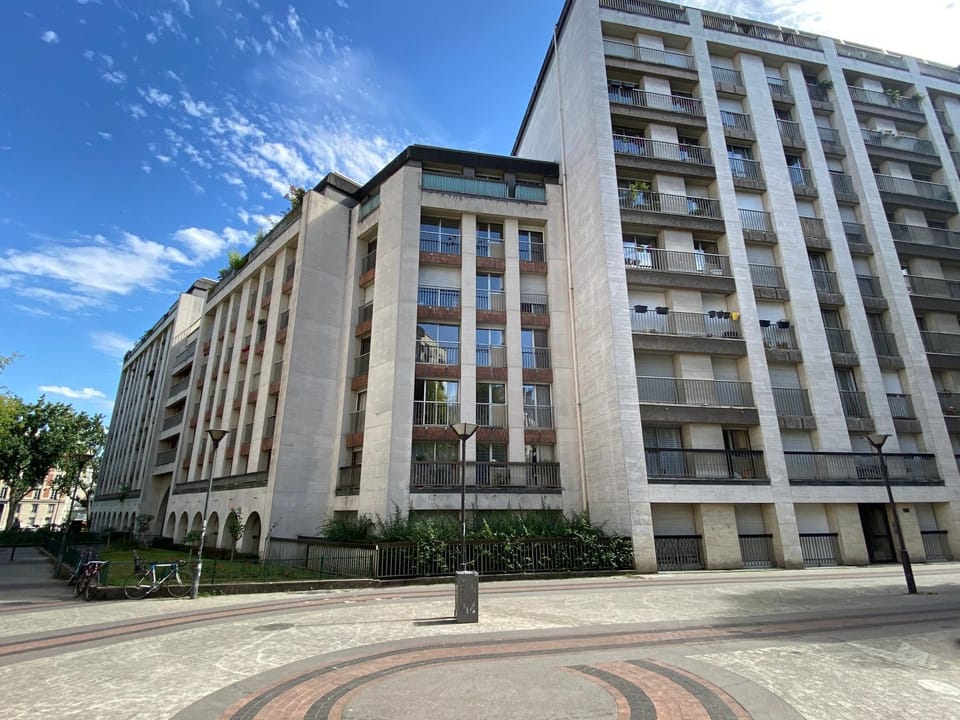 Property building, Facade/entrance, Day, Street view