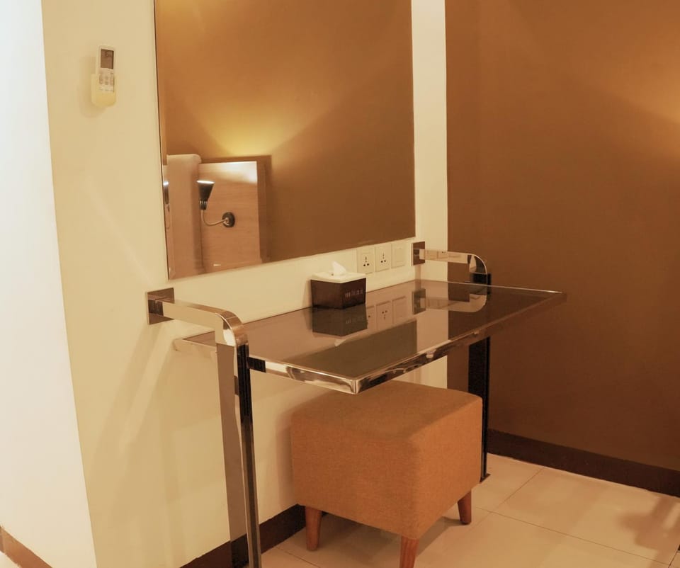 Verse Hotel Cirebon Hotel in West Java