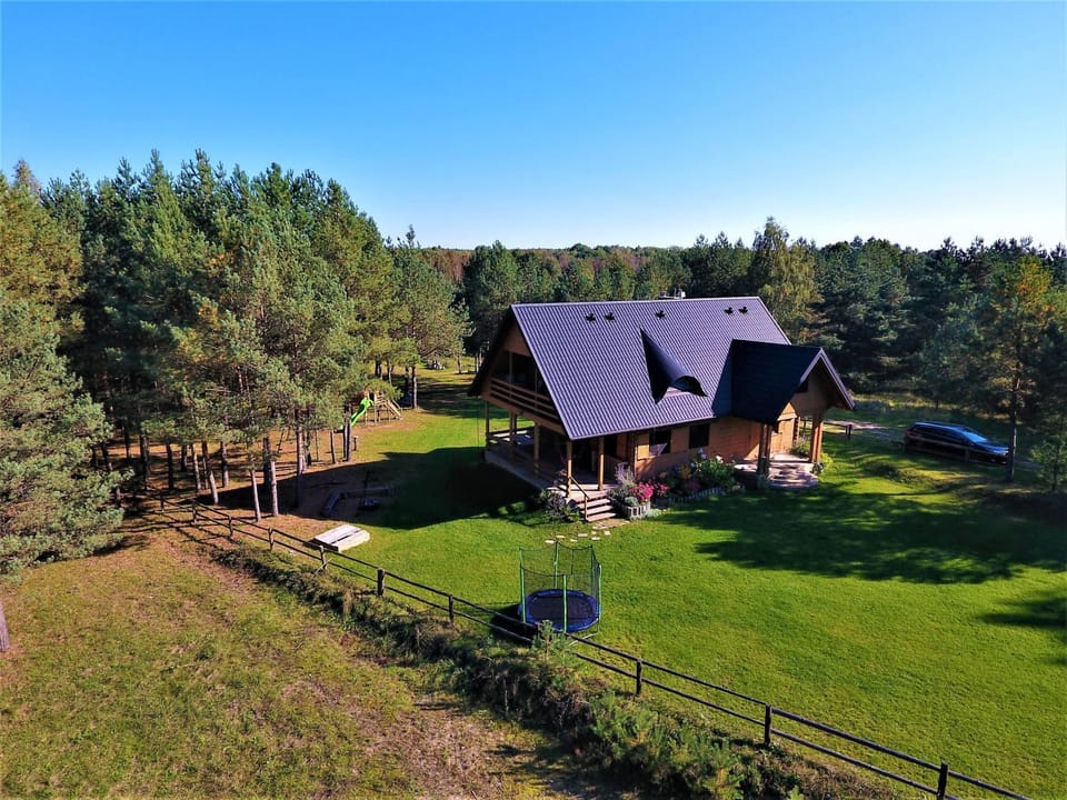Property building, Bird's eye view, Garden