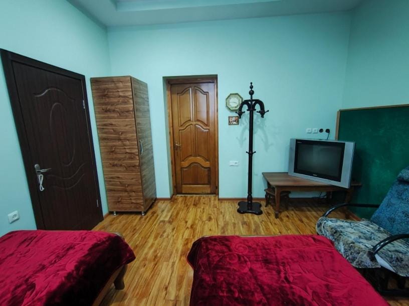 Guest House Nadejda Bed and Breakfast in Batumi