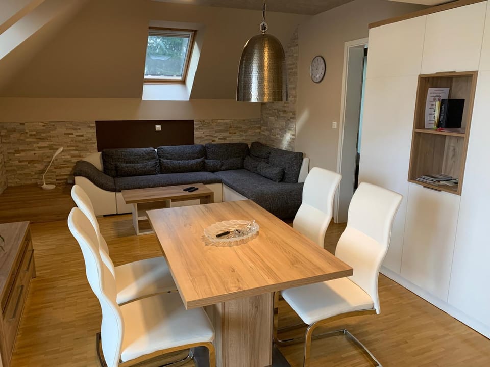 Living room, Seating area, Dining area