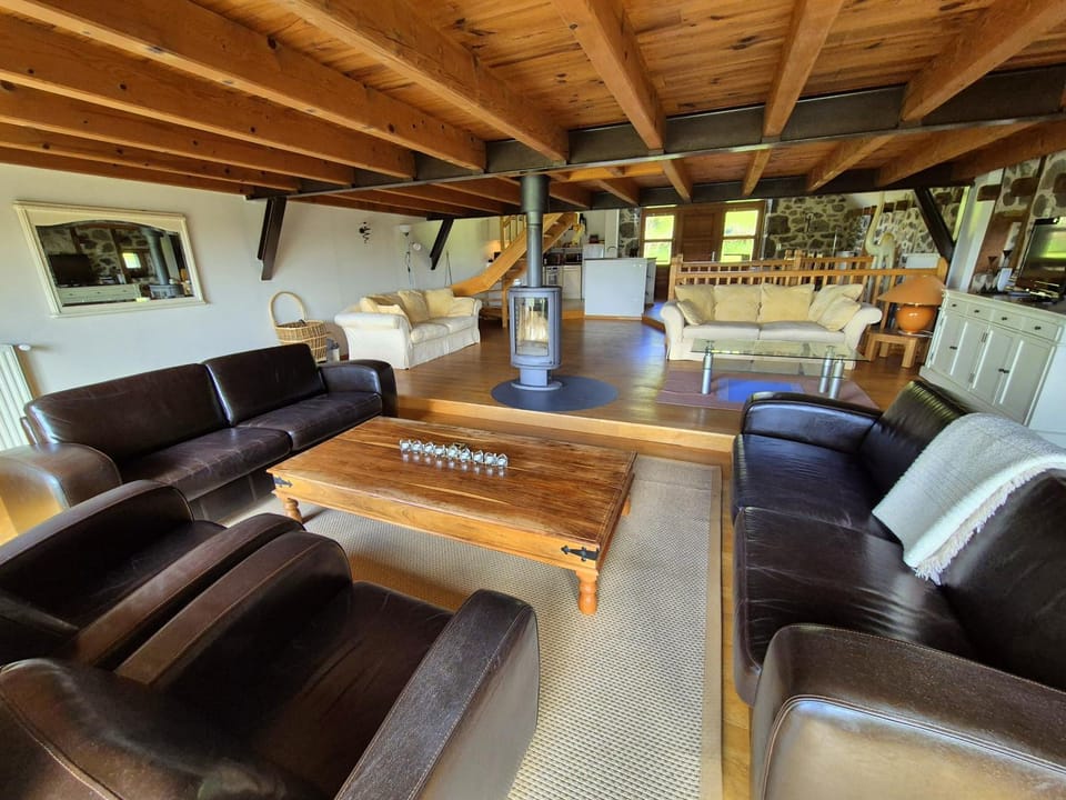 Living room, Photo of the whole room, Seating area