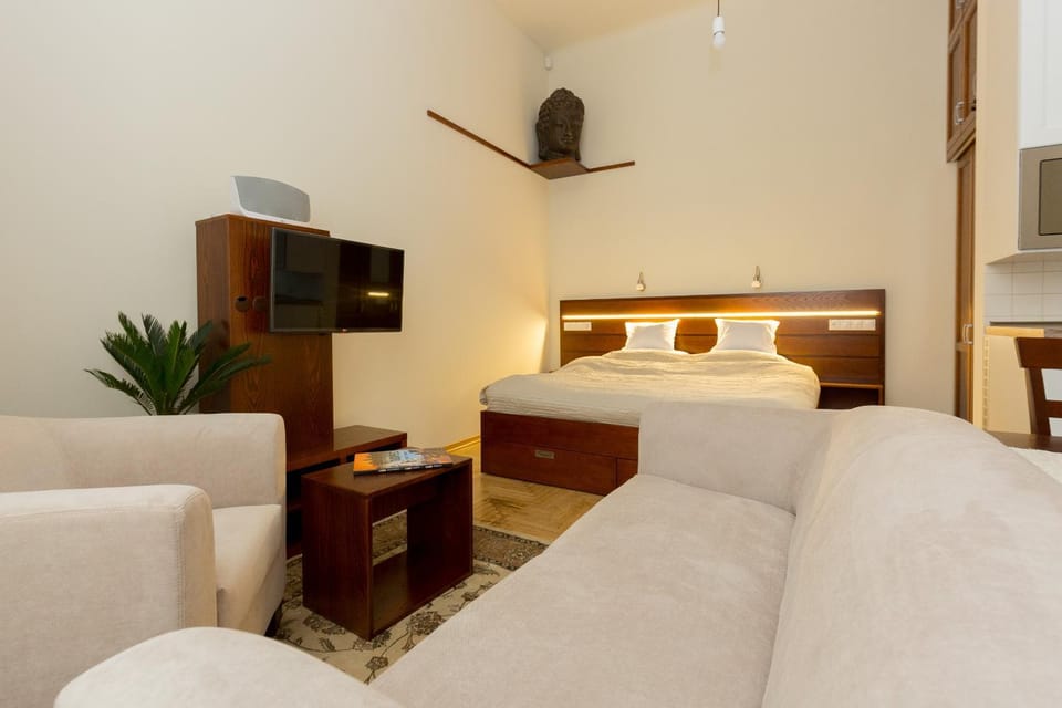 TV and multimedia, Living room, Bedroom
