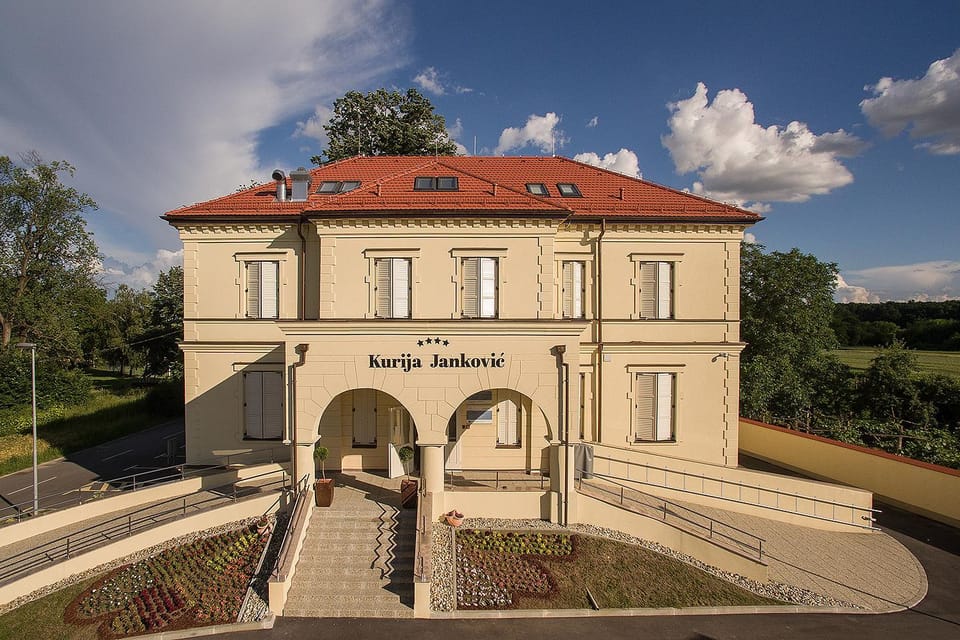 Property building, Day, Landmark view