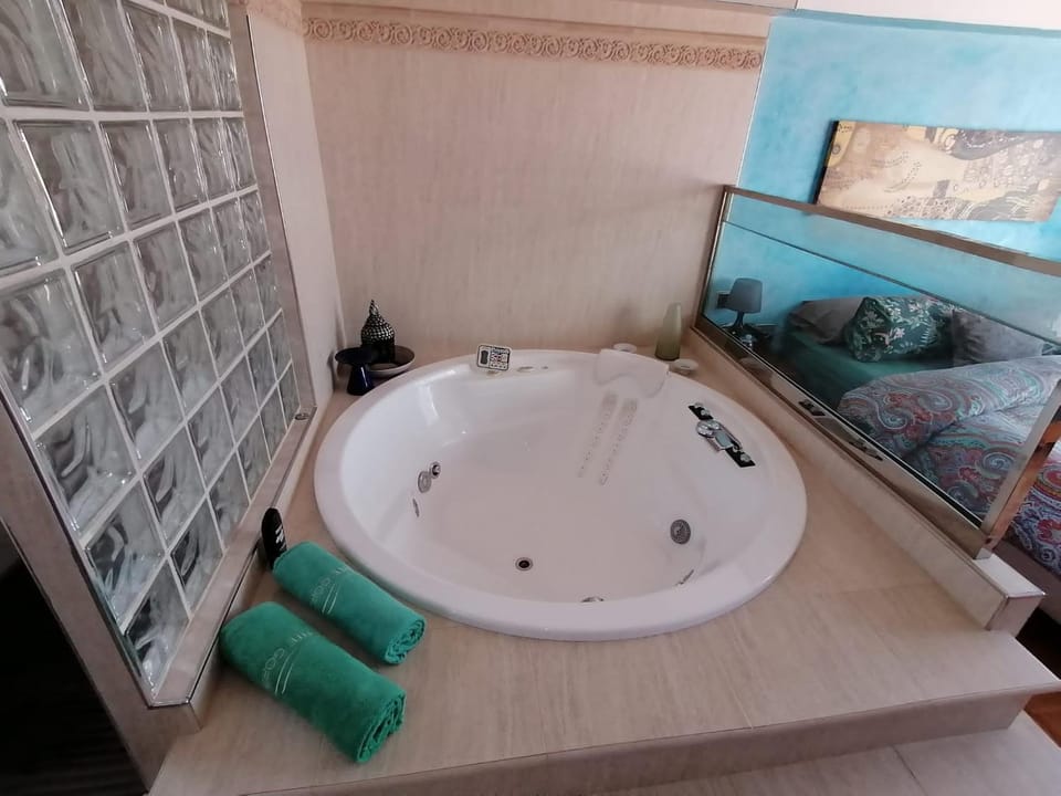 Bedroom, Bath