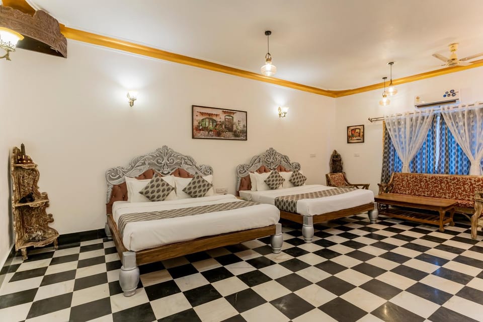 Bed, Bathroom