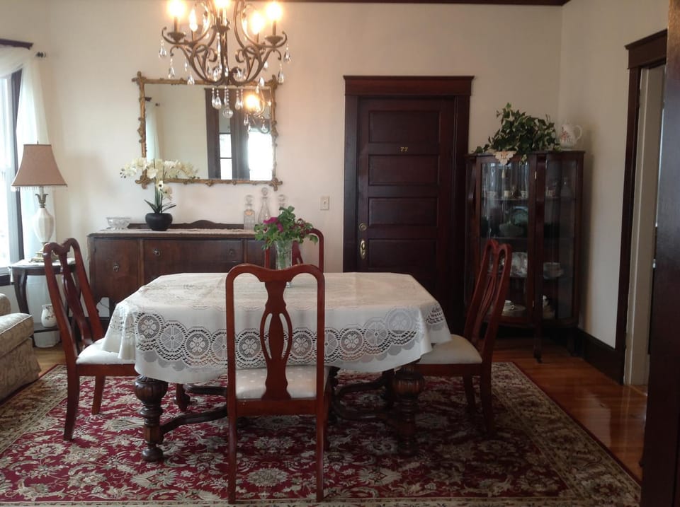 Property building, Communal kitchen