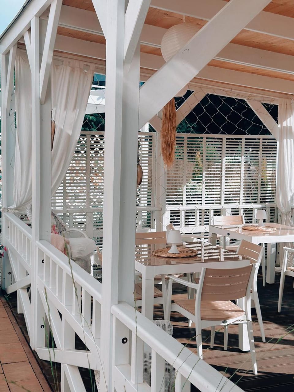 Patio, Restaurant/places to eat, Day, Garden, View (from property/room), Balcony/Terrace, Balcony/Terrace, Banquet/Function facilities