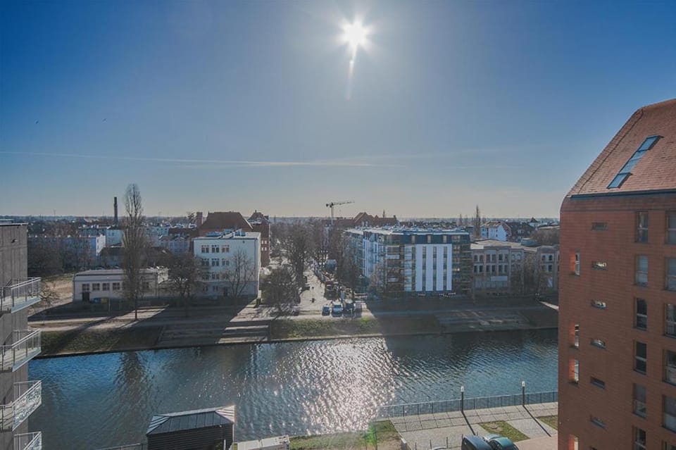 Neighbourhood, River view