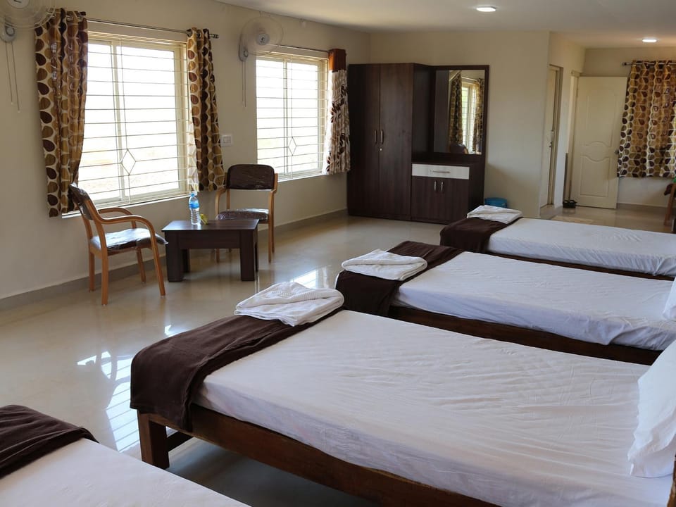 Bed, Bedroom, Lake view, River view, Family