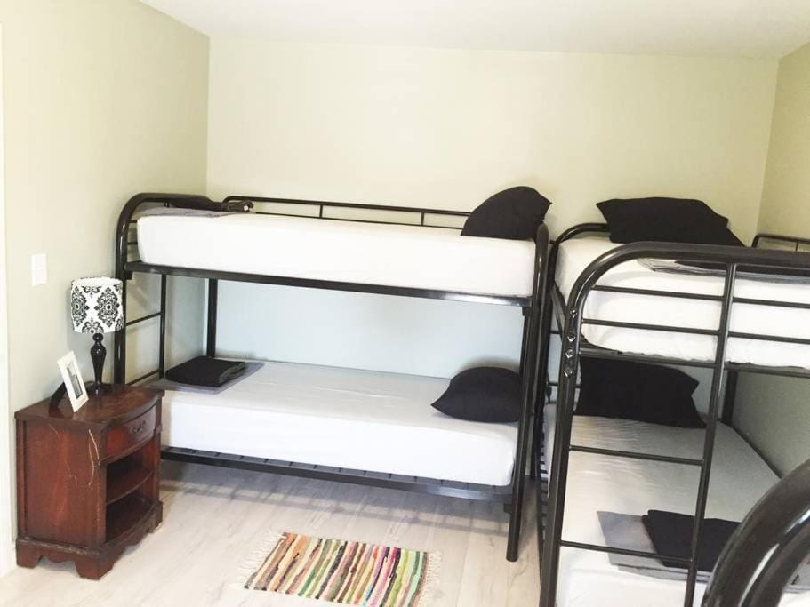 Hollywood Stay Hostel in San Fernando Valley