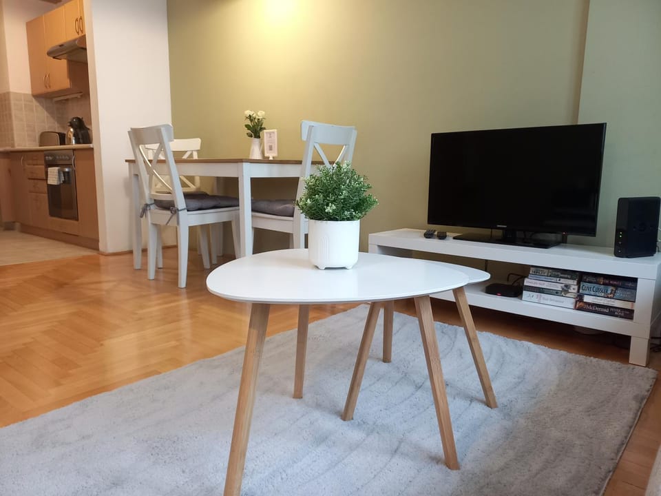 Dining area, Bedroom