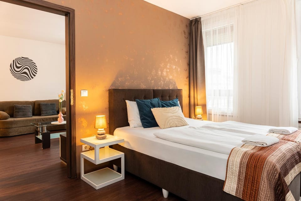 Bed, Living room, Bedroom