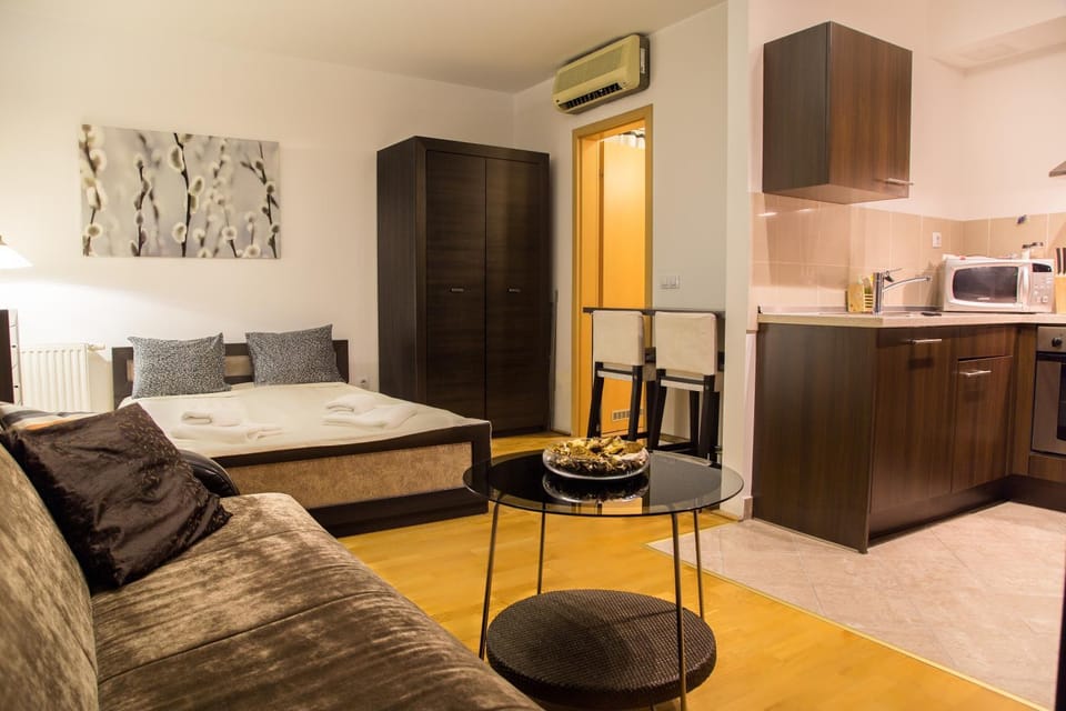 Living room, Bedroom