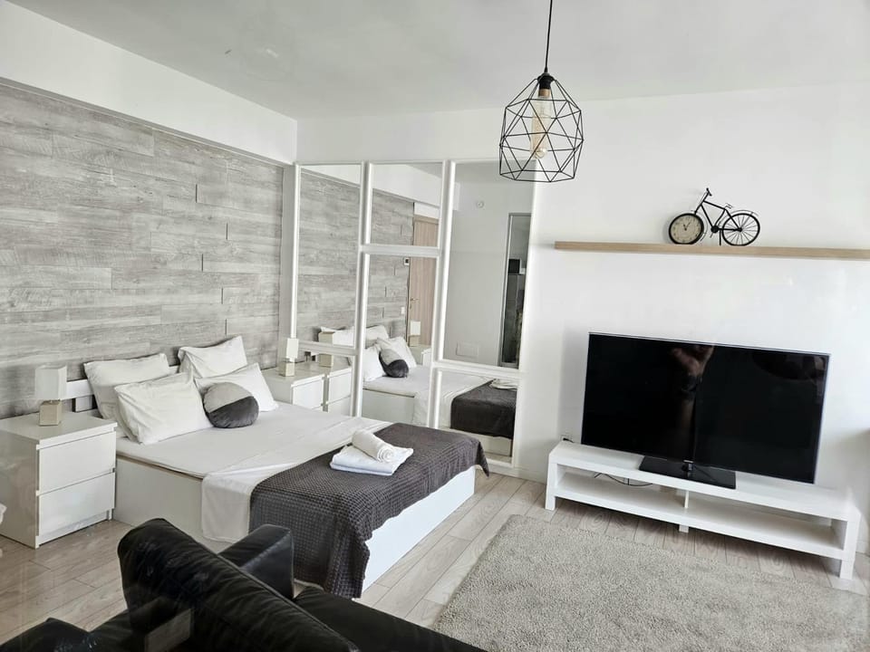 Bed, TV and multimedia