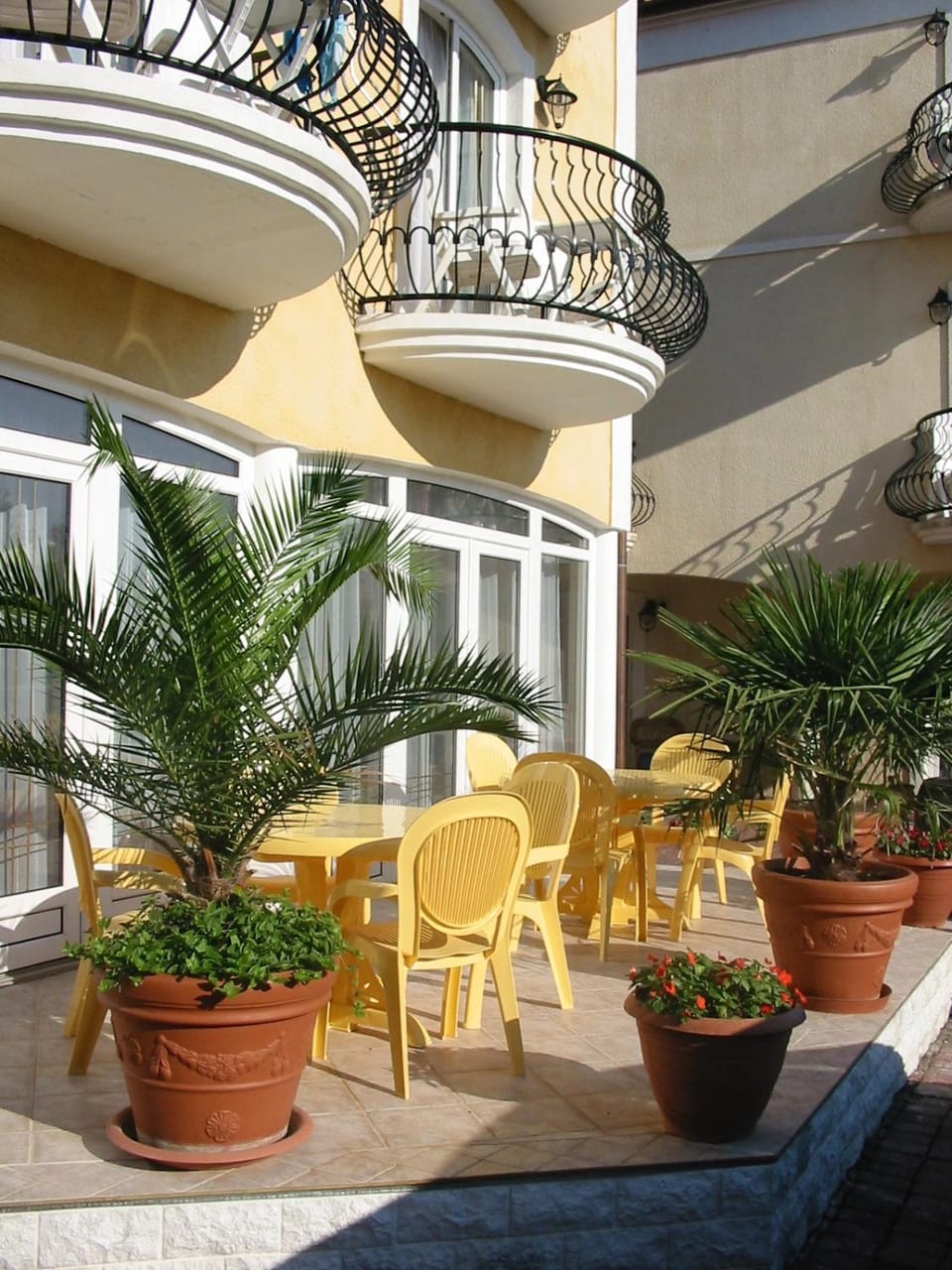 Patio, Day