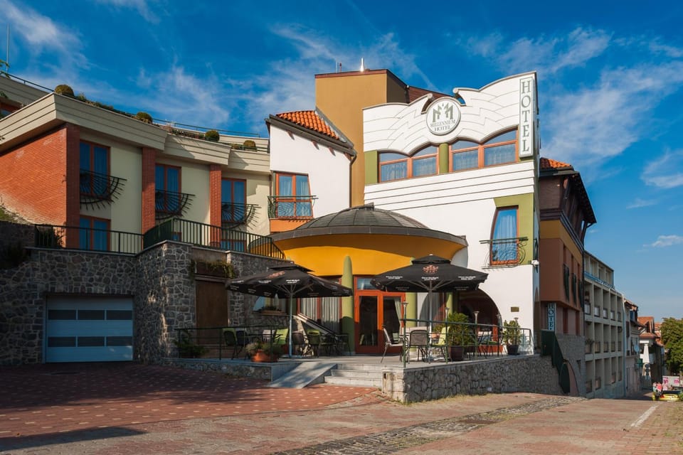 Property building, Facade/entrance