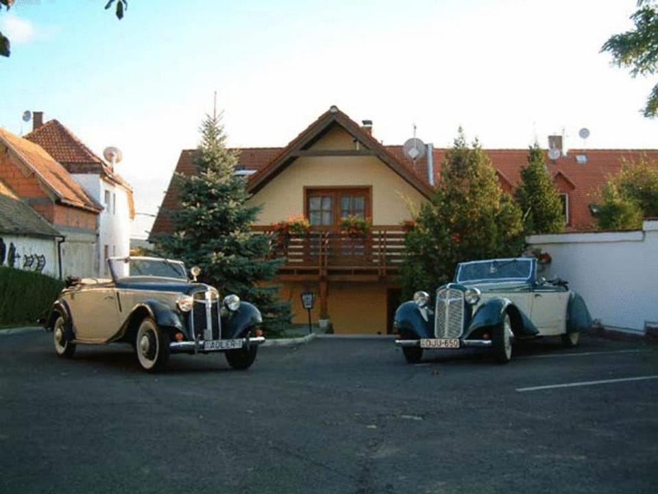 Property building, Day
