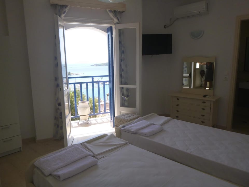 Paradisos House Apartment in Skiathos