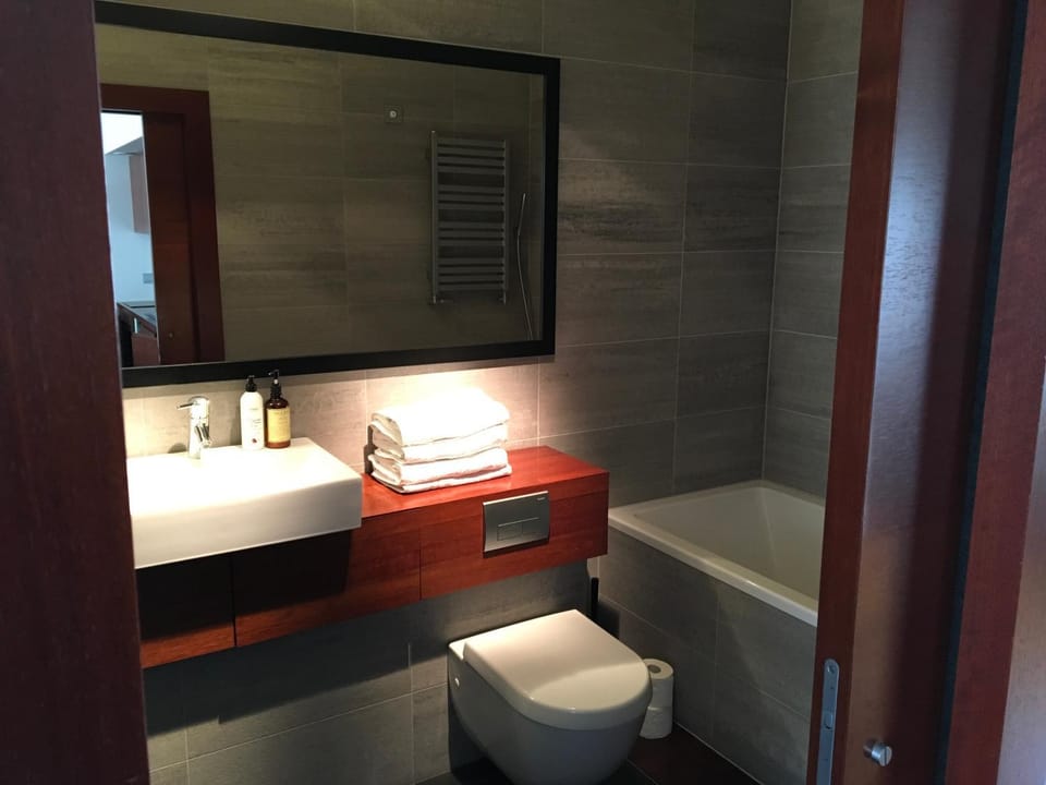 Toilet, Bathroom, Bath, towels