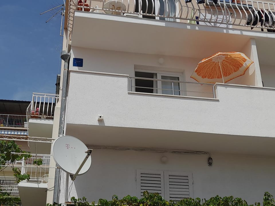 Property building, Balcony/Terrace