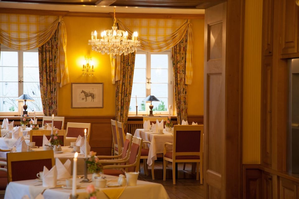 Breakfast, Buffet breakfast