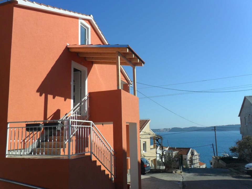 Facade/entrance, Sea view, Street view