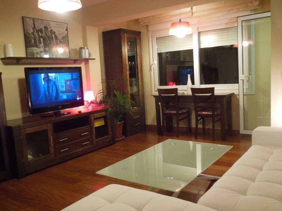 Living room, Photo of the whole room