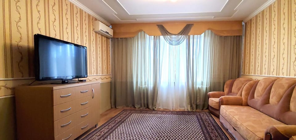 TV and multimedia, Living room, Seating area, Bedroom, Guests, Guests