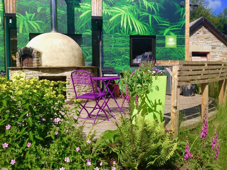 Property building, Balcony/Terrace