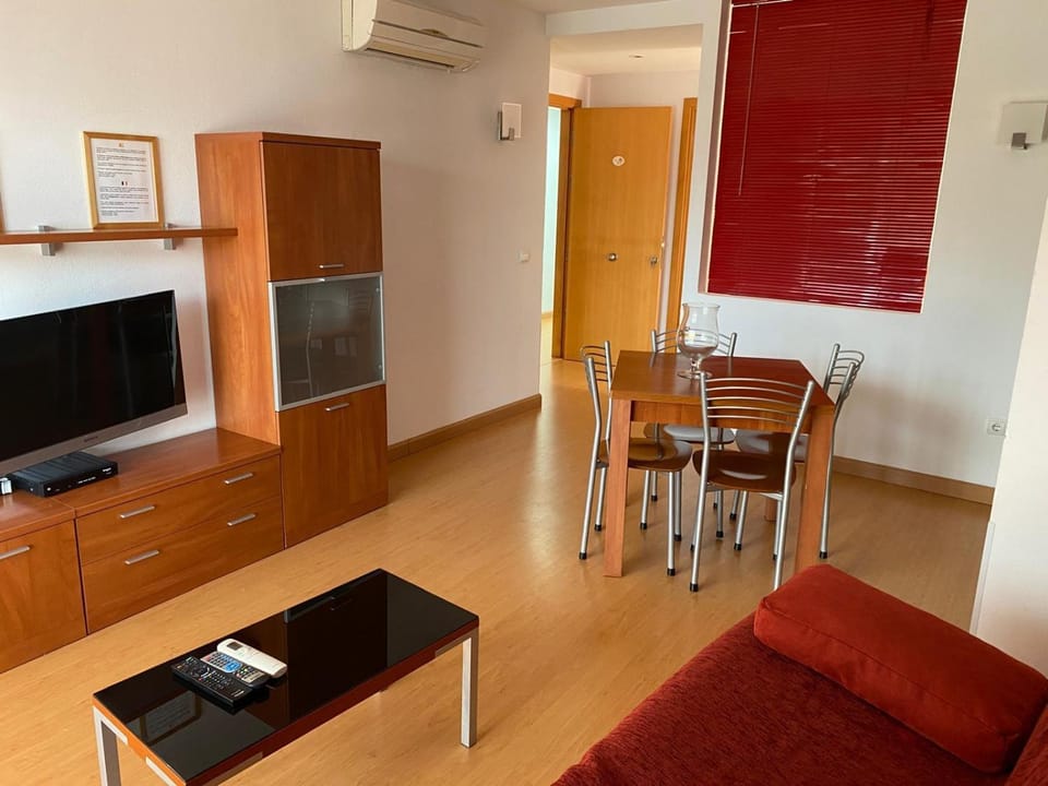 Aparthotel Arenal Apartment hotel in Baix Empordà