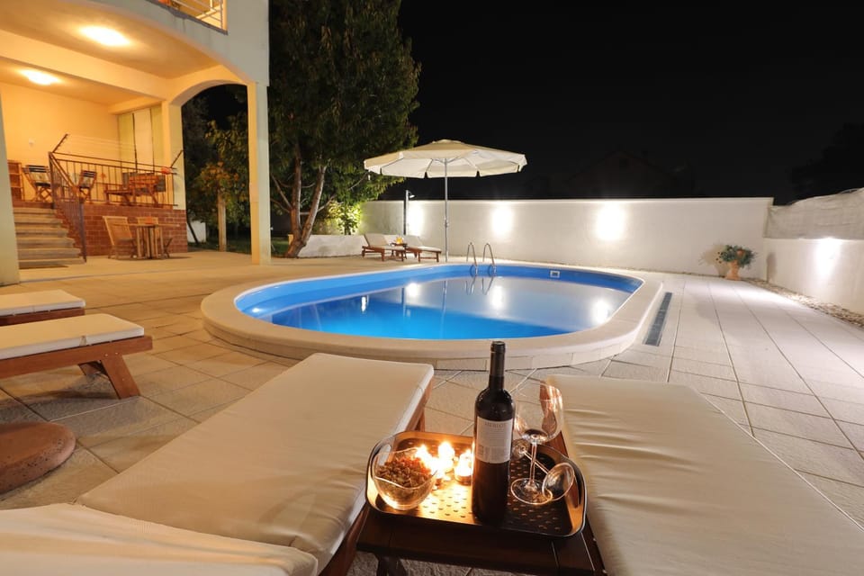 Swimming pool, Drinks