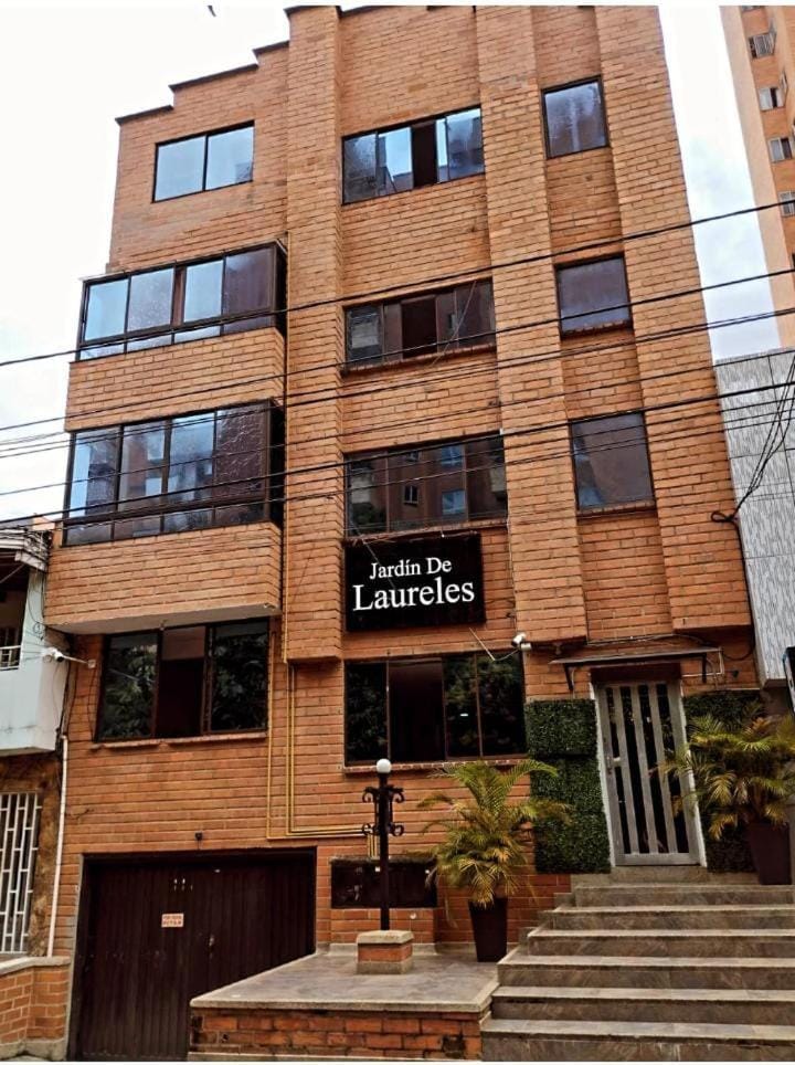 Property building, Facade/entrance, Parking
