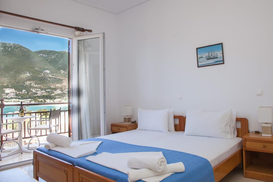 Captain's Studios Apartment hotel in Vasiliki