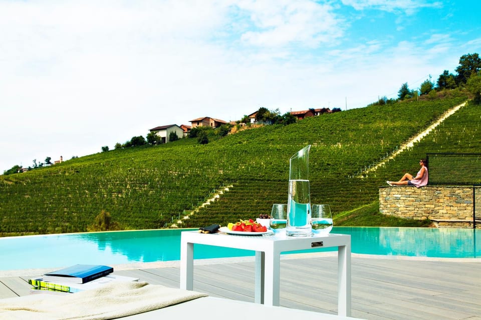 Natural landscape, Balcony/Terrace, Swimming pool