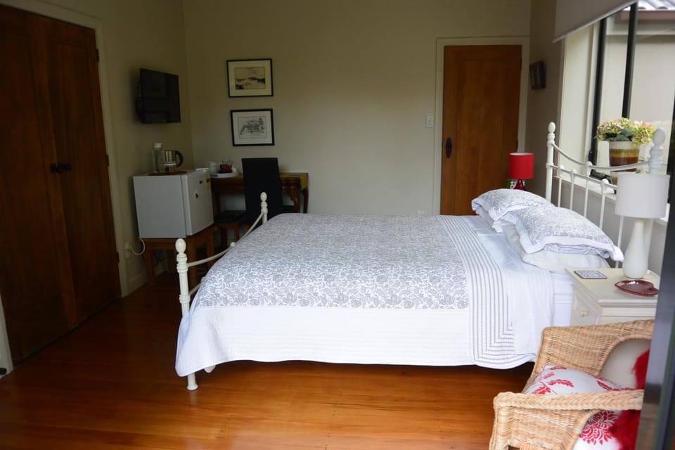 Terry and Cindy's Bed and Breakfast Bed and Breakfast in Auckland