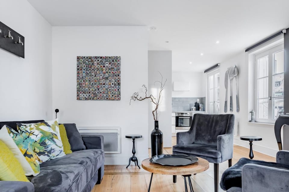 Living room, Photo of the whole room, Seating area