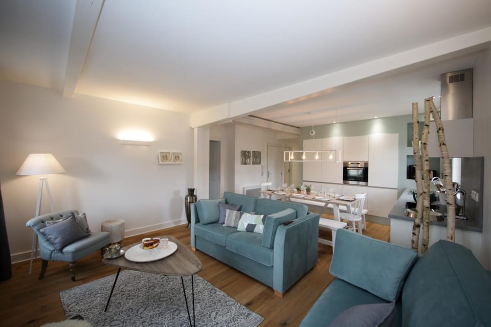 Communal lounge/ TV room, Living room