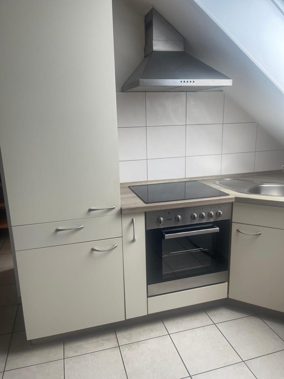 Kitchen or kitchenette, pet friendly, stove