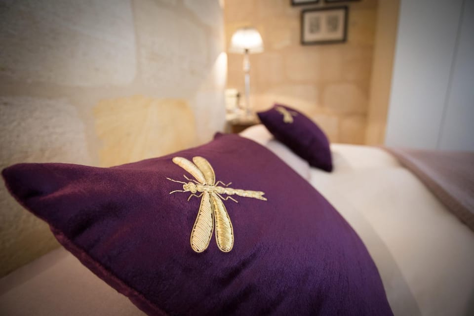 MAISON D'HÔTES "Bordeaux Wine Lodge" Bed and Breakfast in Bordeaux