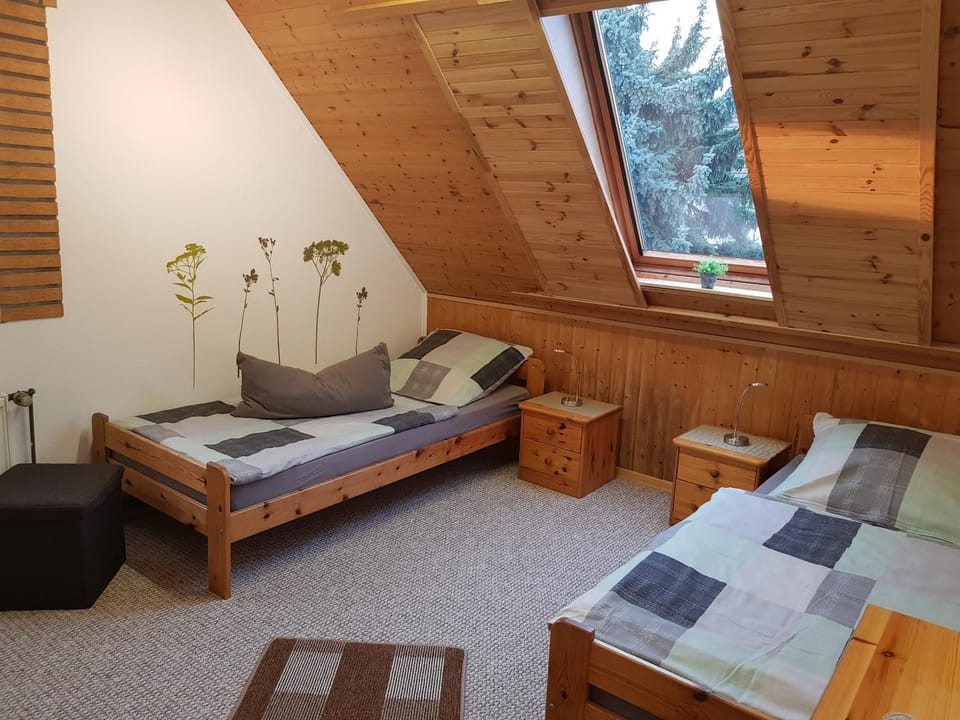 Bed, Photo of the whole room