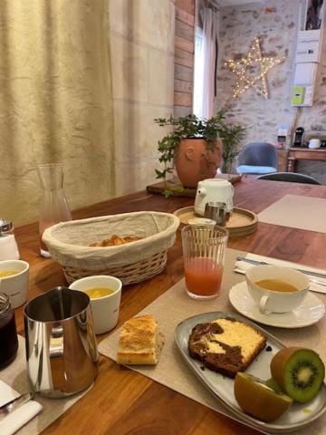 Les Troglos de la Tufolière Bed and Breakfast in Centre-Val de Loire