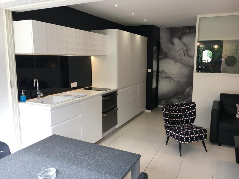 Patio, Balcony/Terrace, Kitchen or kitchenette, Living room, Dining area
