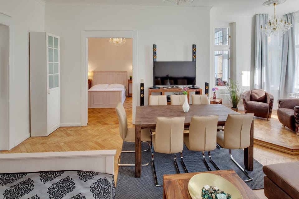 Living room, Dining area, Bedroom