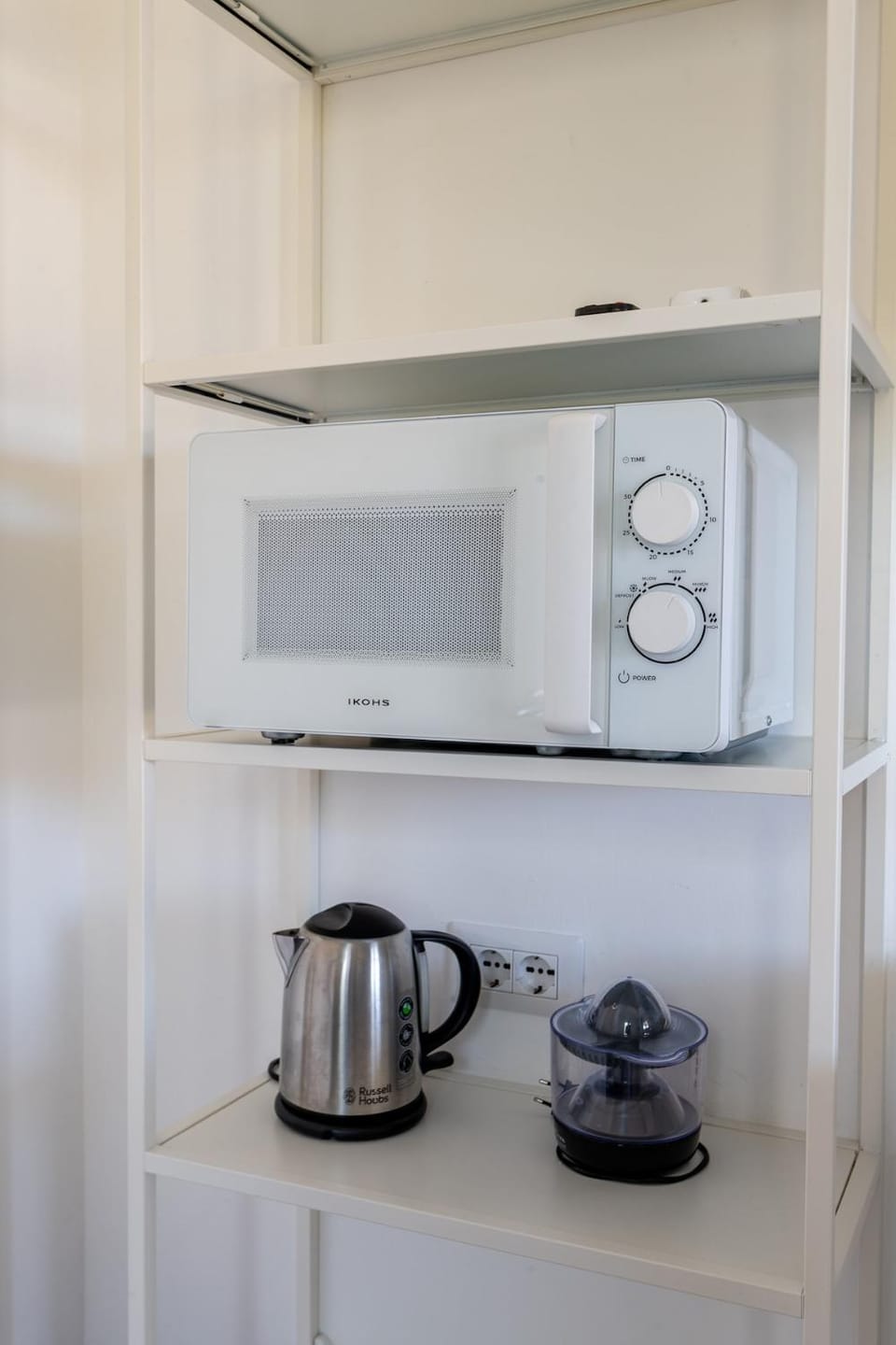 Coffee/tea facilities, Kitchen or kitchenette, microwave, toaster