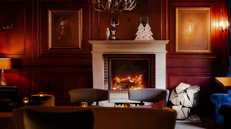 Lounge or bar